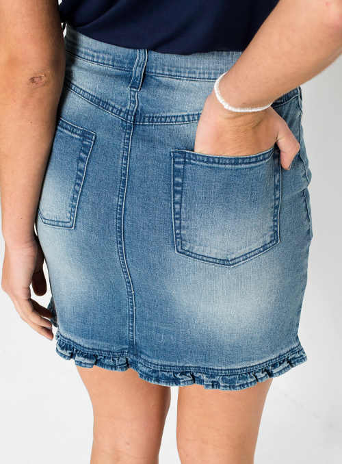 Traper mini suknja sa stražnjim džepovima