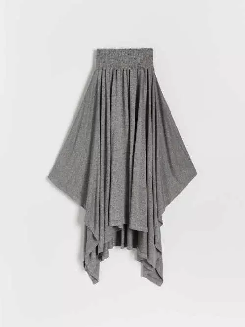 Asimetrična gumena suknja