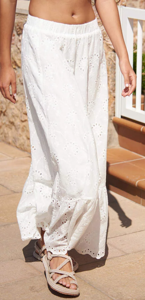 Bijela maxi suknja za plažu